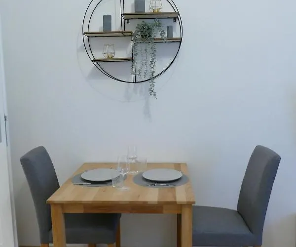 Stylish * וינה